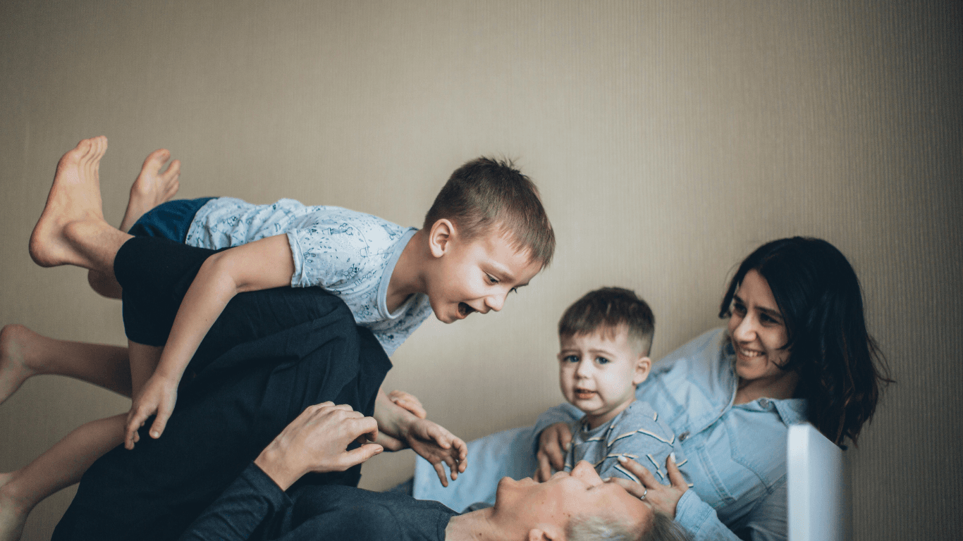 Jesús, el centro que bendice y sostiene nuestro hogar